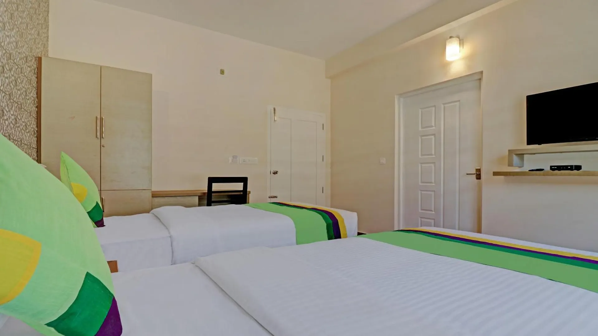 ***  Treebo Golden Terminal, Kochi Airport Hotel India