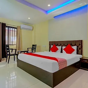Oyo Flagship 77876 Amigo Suites Hotel Kochi