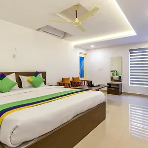 Hotel Treebo Trend Airport Avenue Plaza Cochin Airport