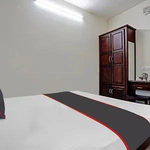 Collection O White House Pearl Hotel Kochi